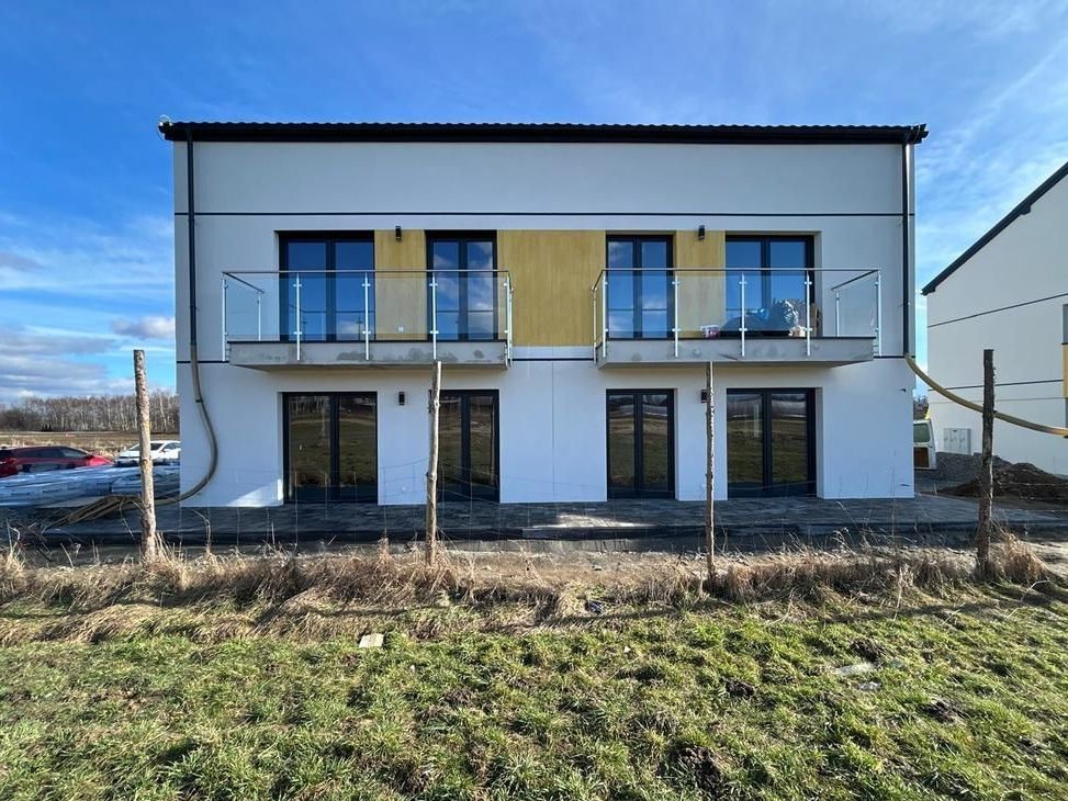 3pokojowa szeregówka z dużym ogrodem-Zaczernie