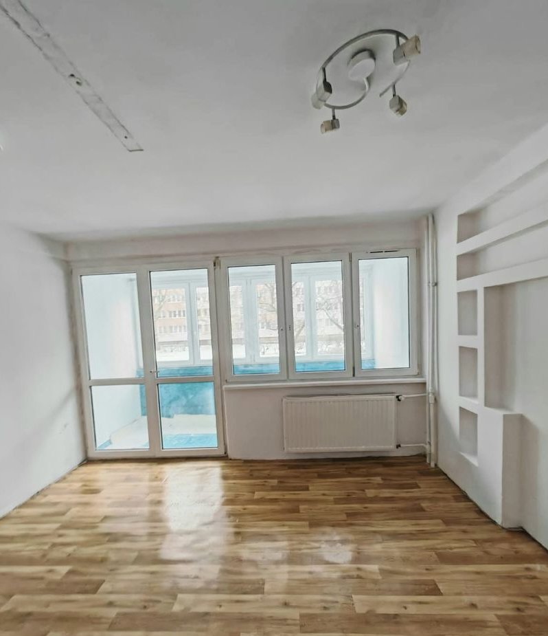 Mokotów, M1 Służew, balkon, 2 pokoje do własnej aranżacji