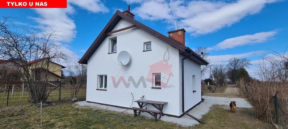 Niewielki dom na działce 0,18 ha w Zagórzu