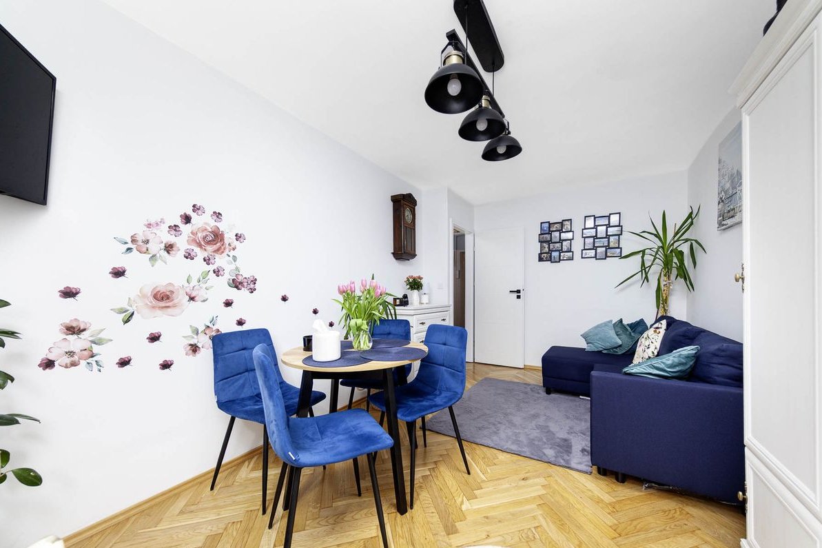 Przestronne 2-pokojowe mieszkanie z balkonem, po remoncie, Poznań.