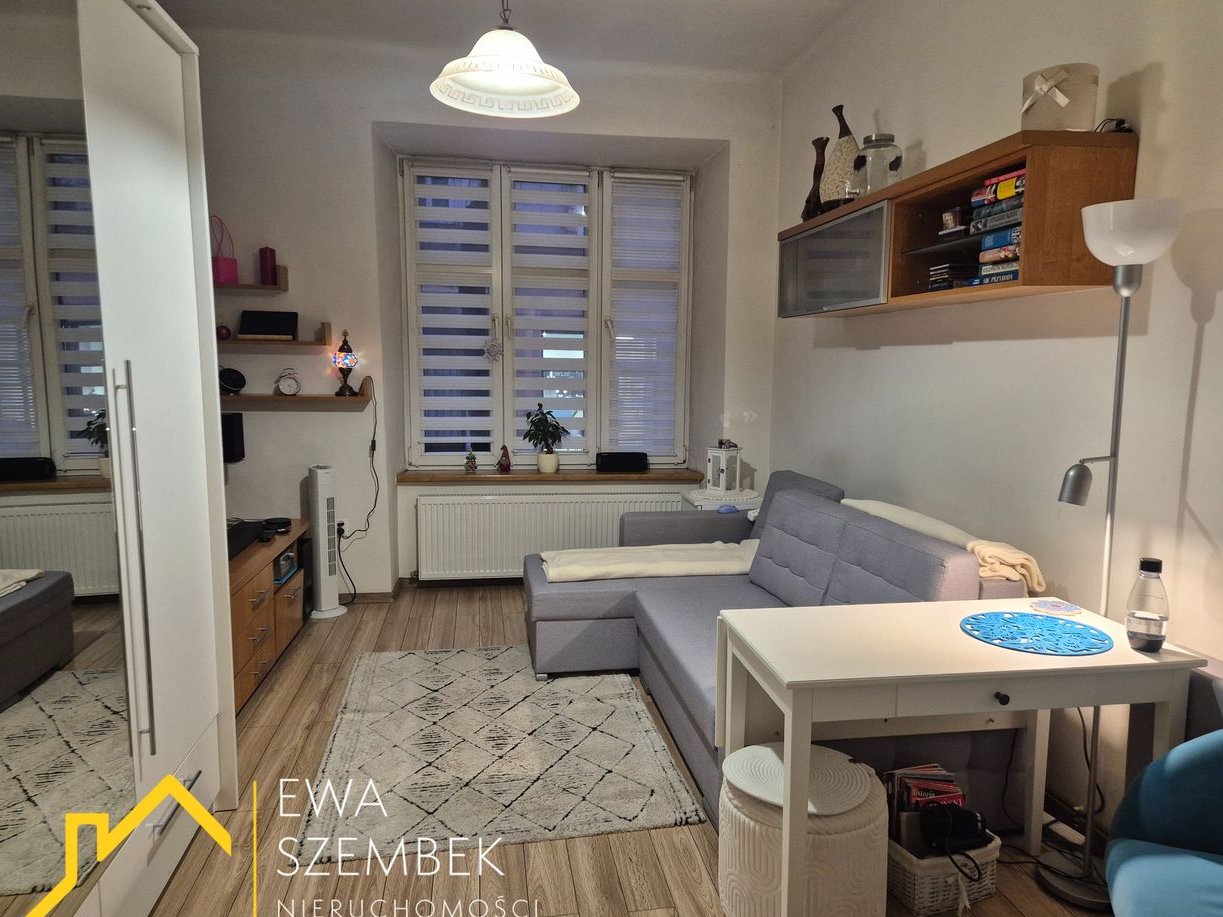 ok. ul. Blich/Dwernickiego | 46m2 | 2 pok. | parter | ładna kamienica