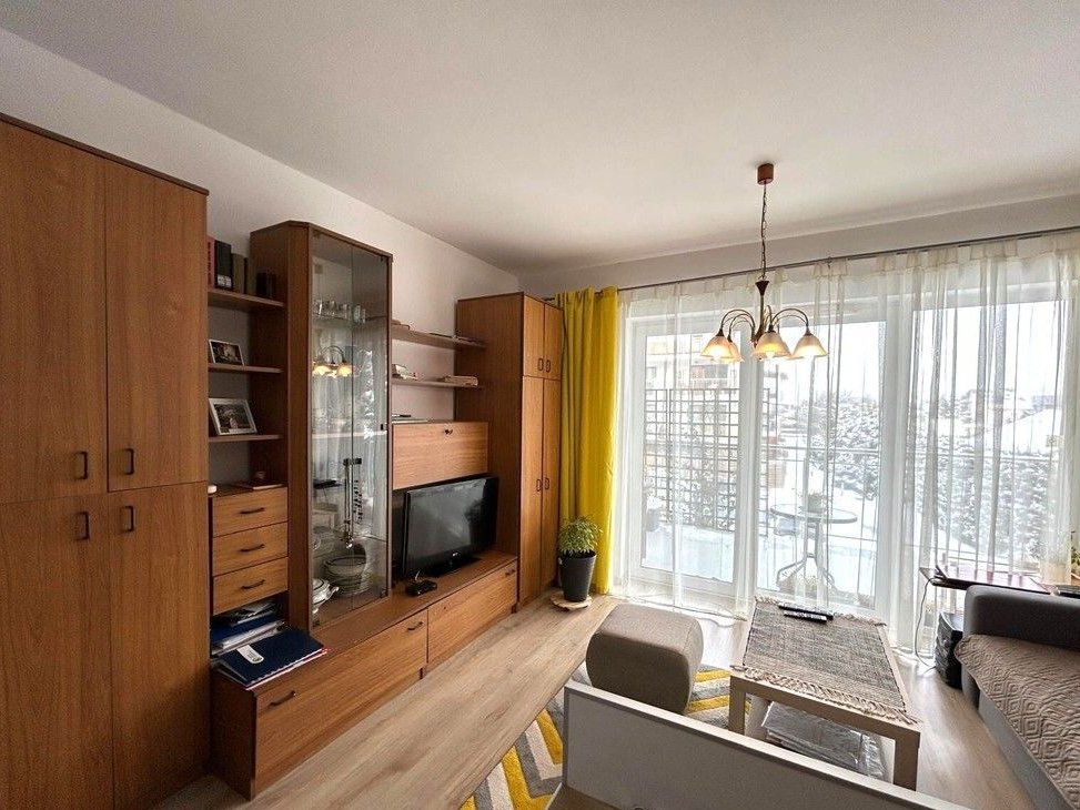 Kawalerka z dużym balkonem- gotowa do wprowdzenia.