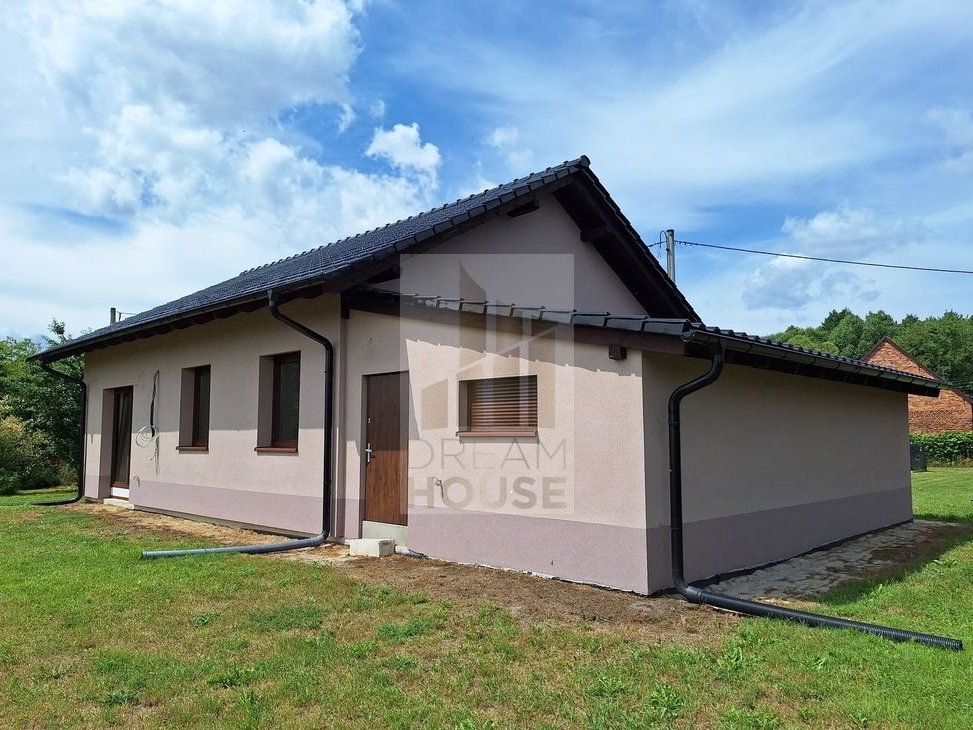 Nowy dom do wykończenia-Duża działka-Pompa ciepła