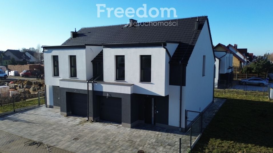 Budynki deweloperskie 5 pokoi, garaż, ogród, taras