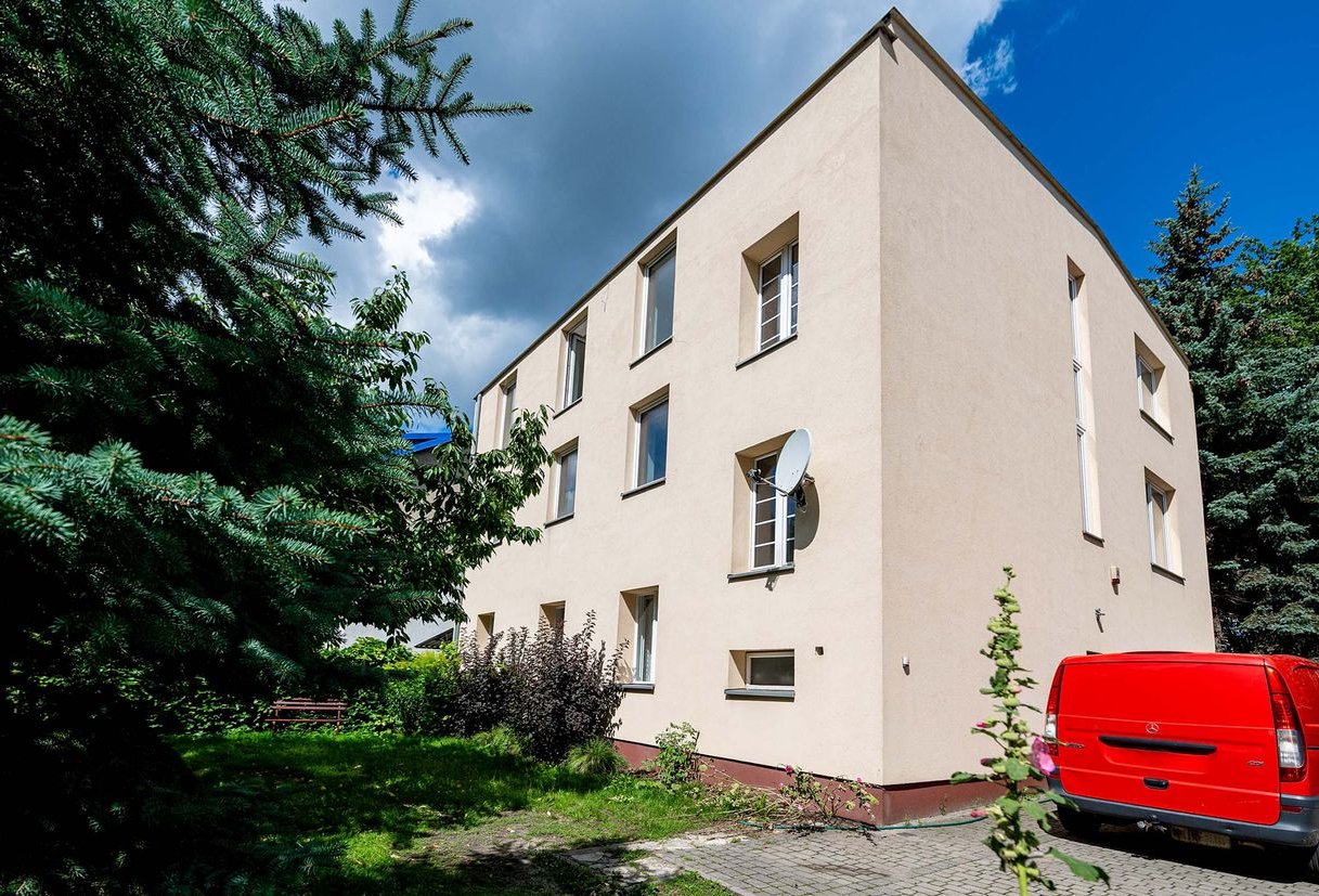 Unikatowe mieszkanie / lokal usługowy na Julianowie, ul Kniaziewicza