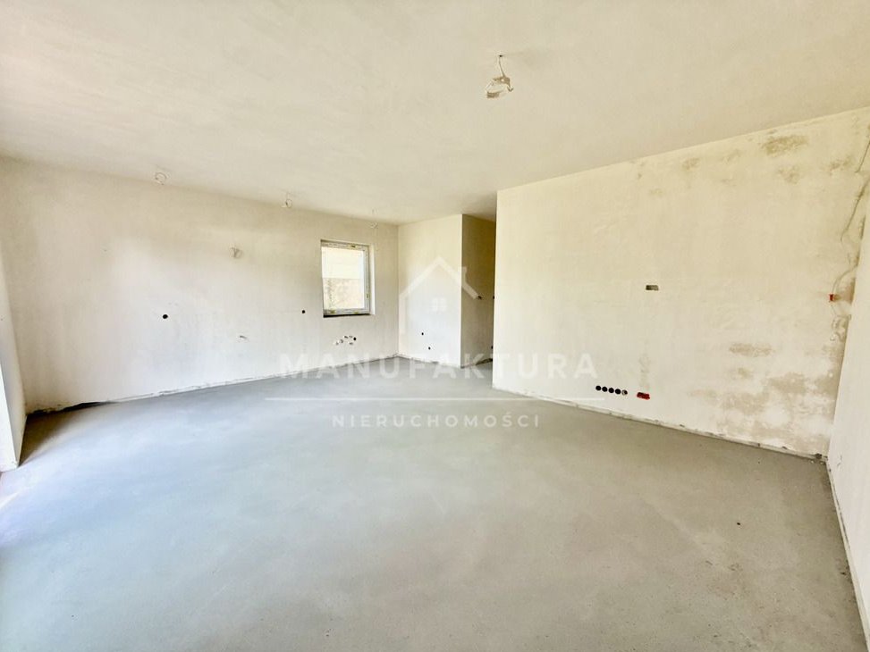 Bliźniak z ogrodem w dobrej lokalizacji