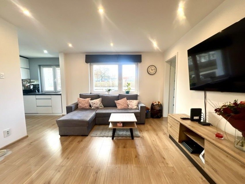 Po Remoncie 3 pokoje 1 Piętro Piwnica Centrum