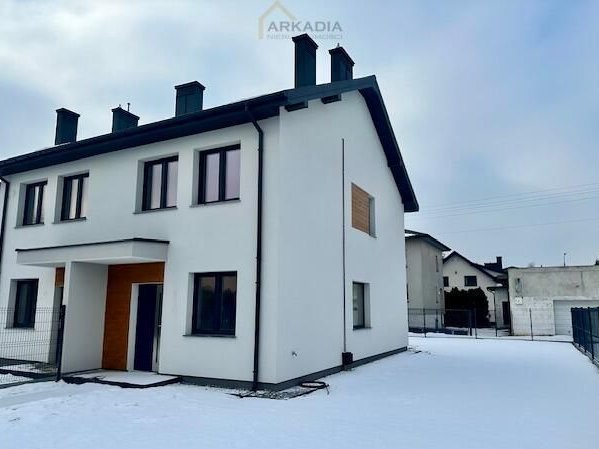 Możliwość zrobienia gabinetu na parterze! Centrum!