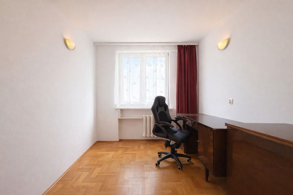 Mieszkanie na 9 piętrze os. Tysiąclecia