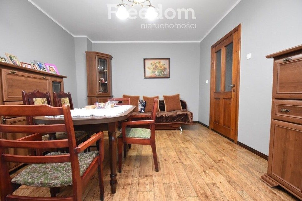 Dom 90 m2, 2 garaże, 30 arów ogrodu,