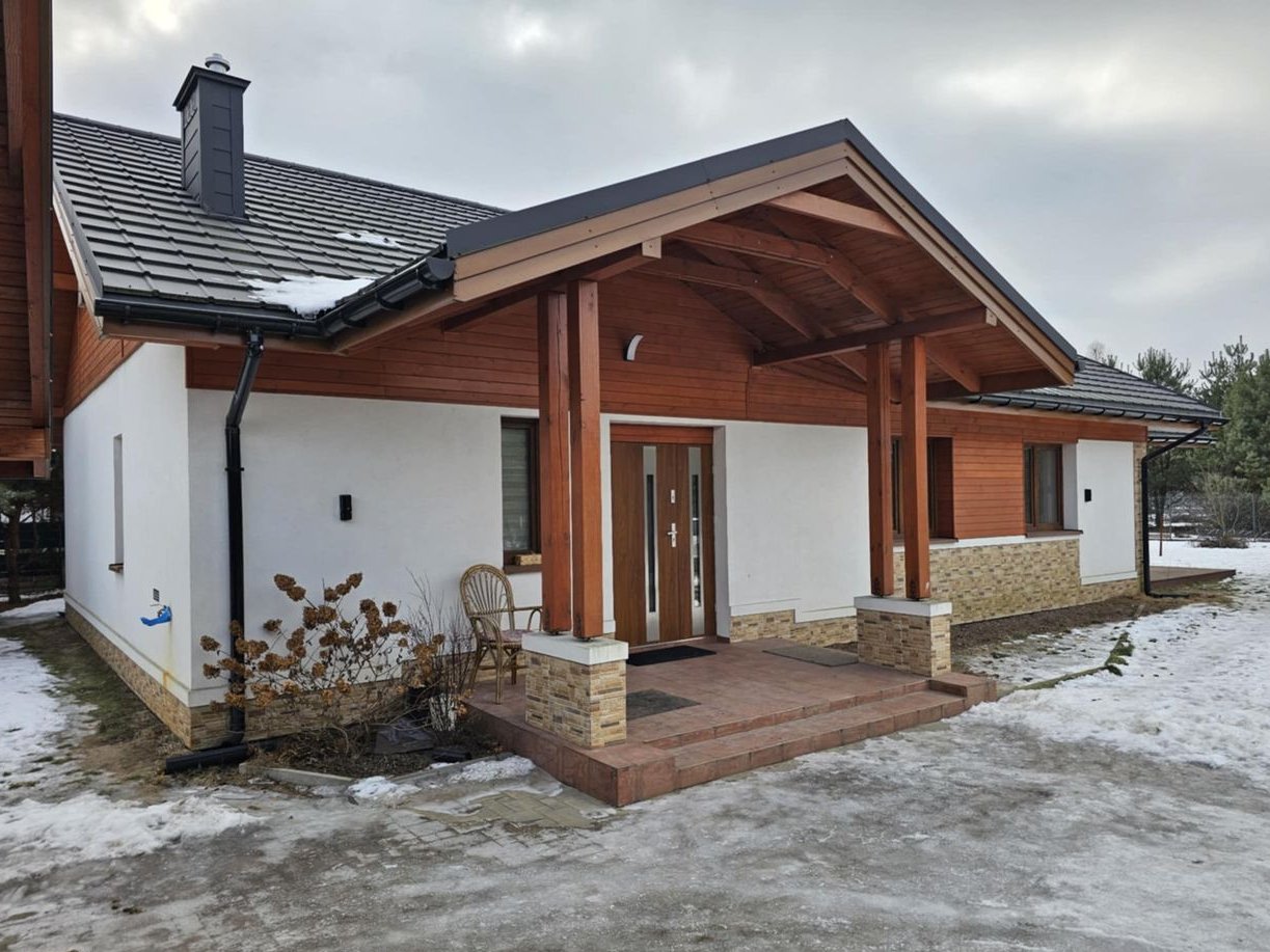 Parterowy dom w Żółwinie blisko lasu