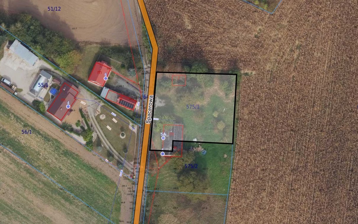 Na sprzedaż działka z budynkiem!