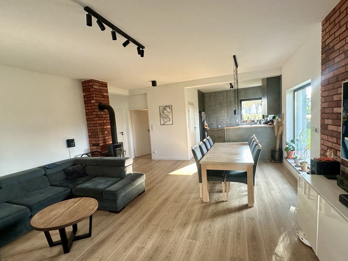 Nowoczesny dom–wysoki standard,energooszczędność, spokojna lokalizacja