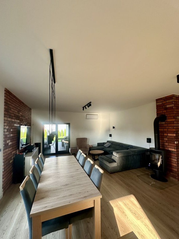 Nowoczesny dom–wysoki standard,energooszczędność, spokojna lokalizacja