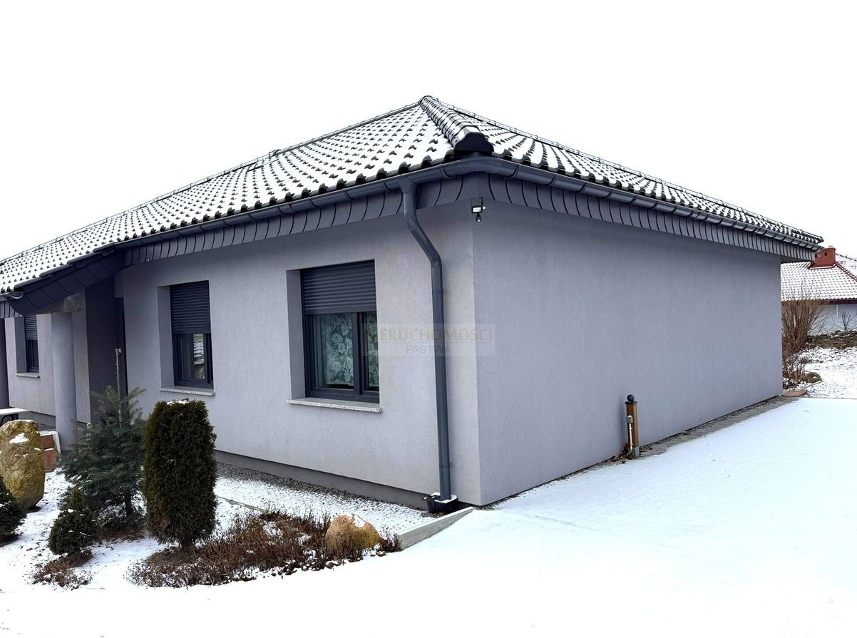 Nowy wolnostojący parterowy dom z dużą działką!