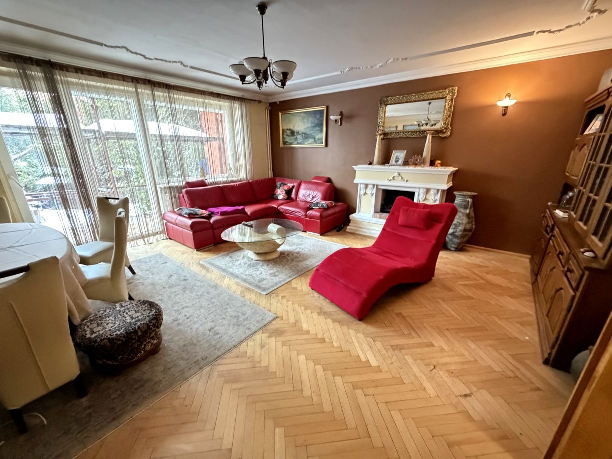 NIETUZINKOWY dom na Os. Niepodległości / garaż / poddasze / SKLEP!