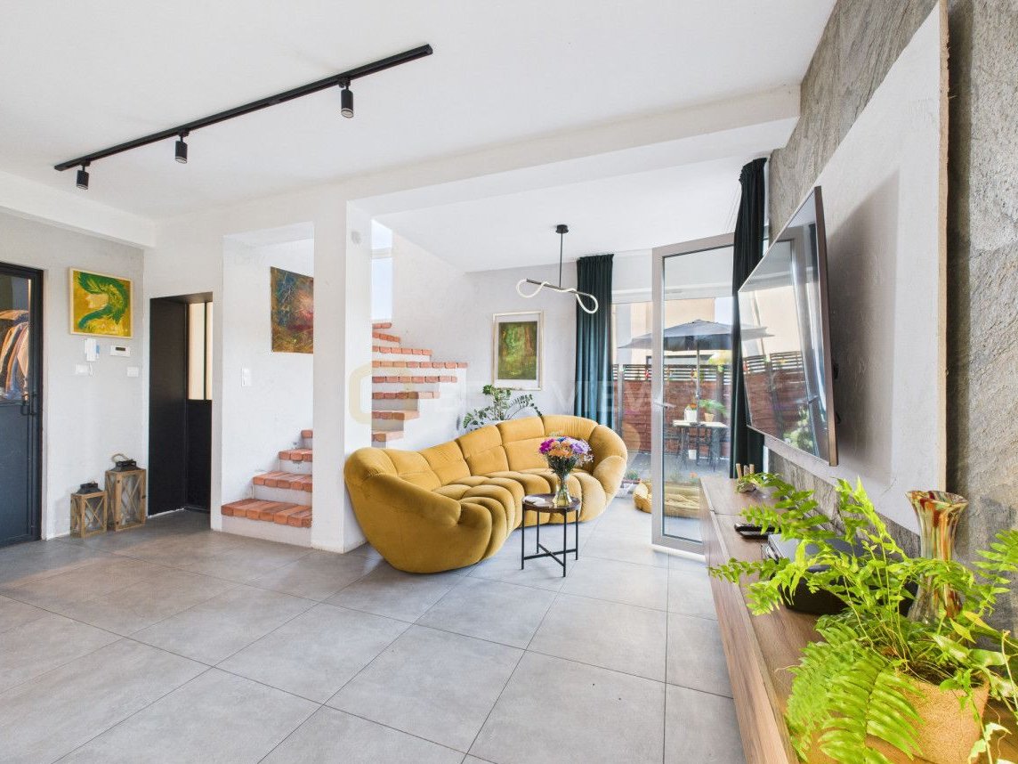 Dostępny od zaraz | 5-Pokoi