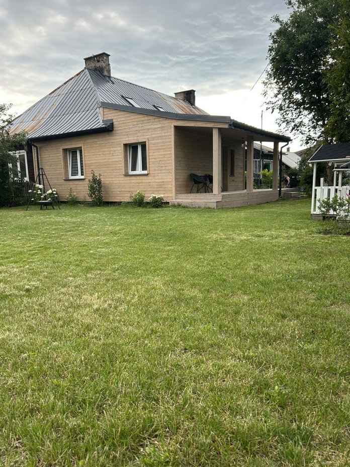 Dom w Czarnej Białostockiej - zabudowa czworacza