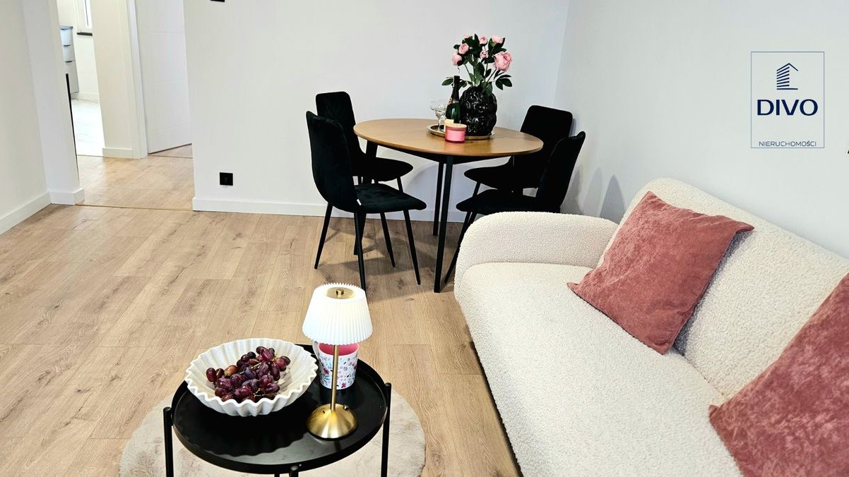 2 pokoje z balkonem po generalnym remoncie, centrum