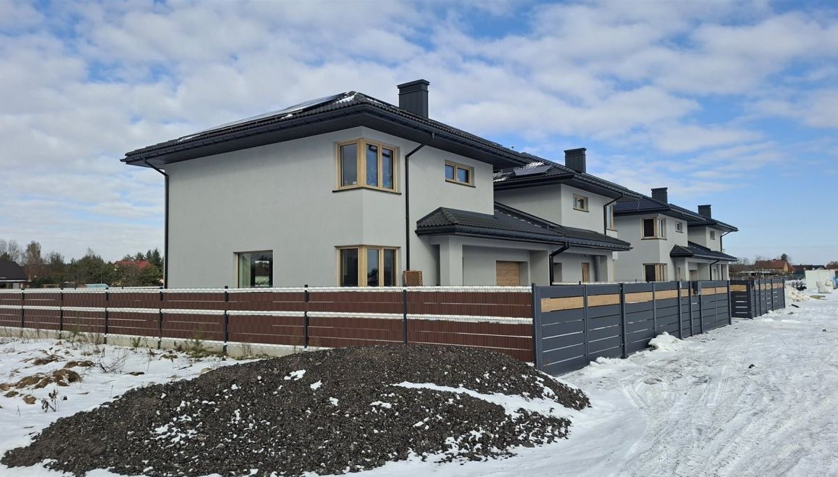 Dom, 128,48 m², Jachranka