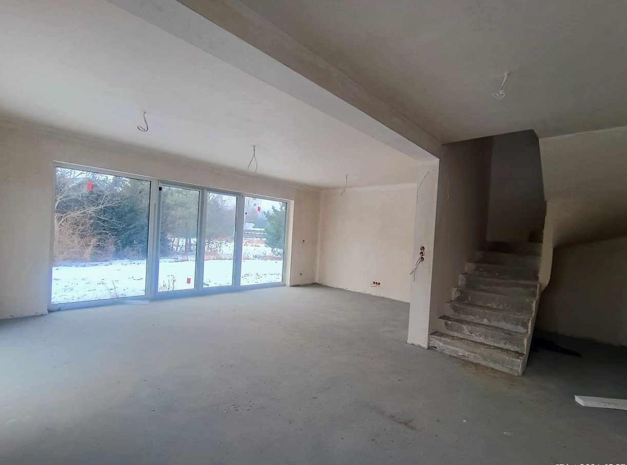 Nowoczesny dom w spokojnej okolicy blisko lasu