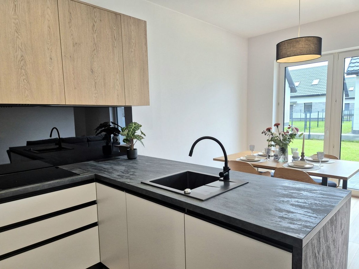 Wykończony, komfortowy nowy dom!