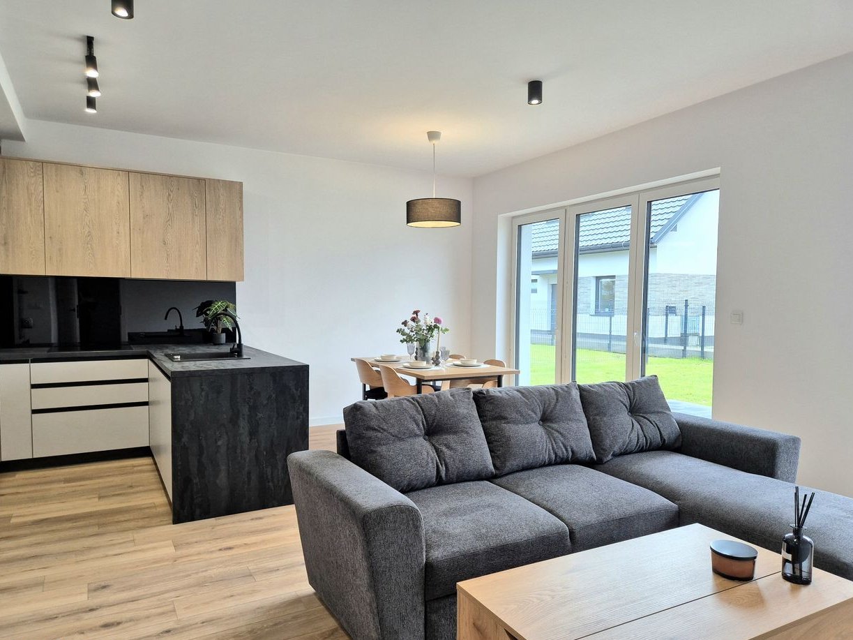 Wykończony, komfortowy nowy dom!