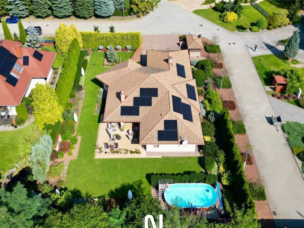 Ekskluzywna parterowa willa z basenem!