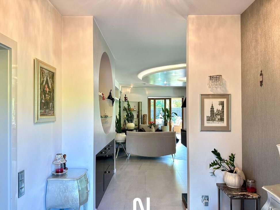 Ekskluzywna parterowa willa z basenem!