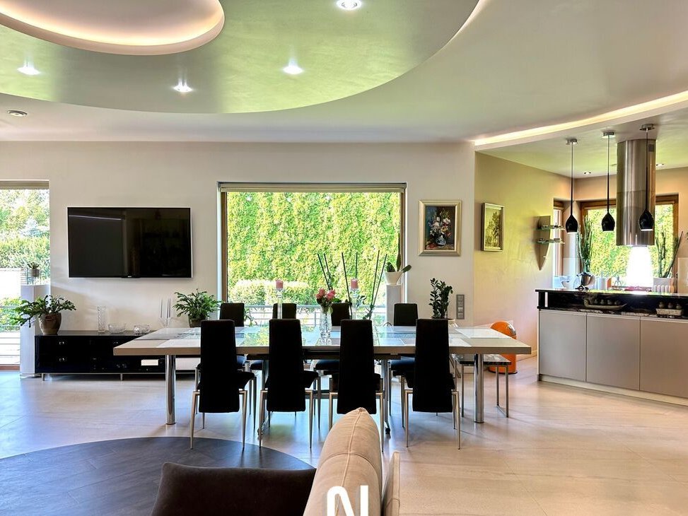 Ekskluzywna parterowa willa z basenem!