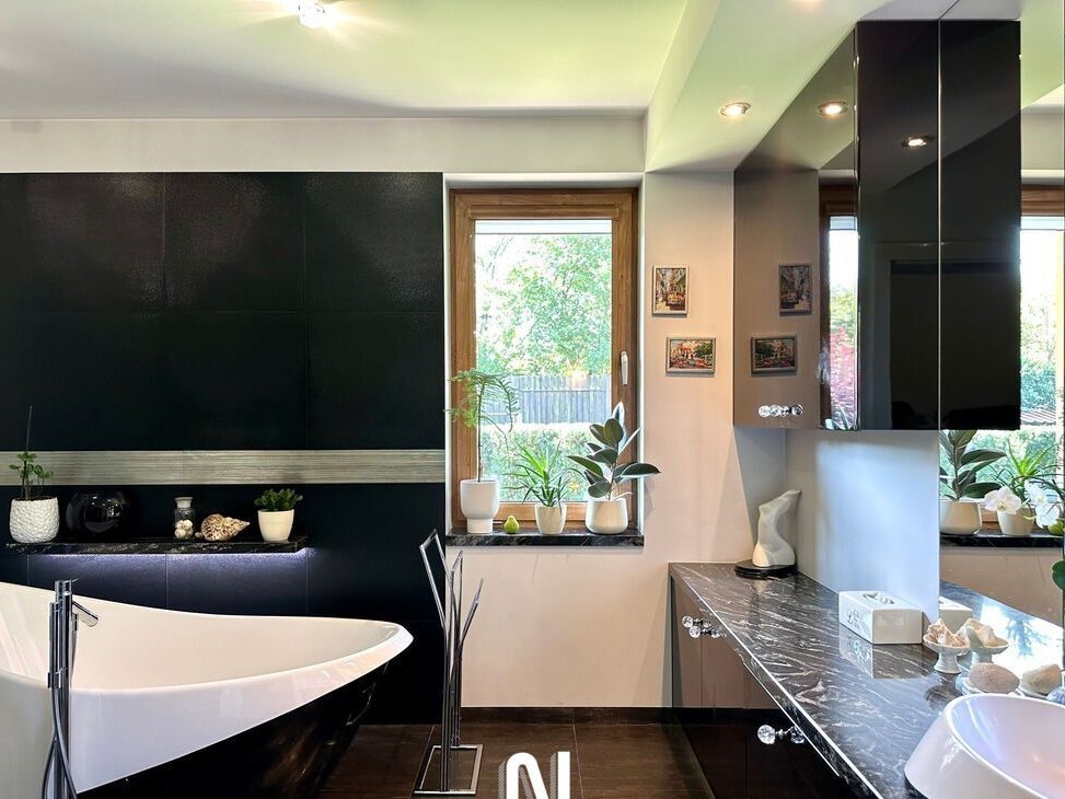 Ekskluzywna parterowa willa z basenem!