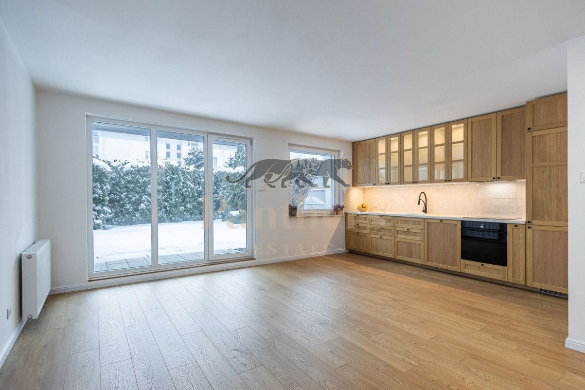 Elegancja I Spokój | Królewskie Wzgórze | Ogród