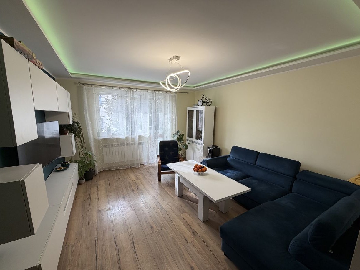 WYJĄTKOWY DOM W SERCU NARAMOWIC – MIESZKAJ LUB PROWADŹ BIZNES!