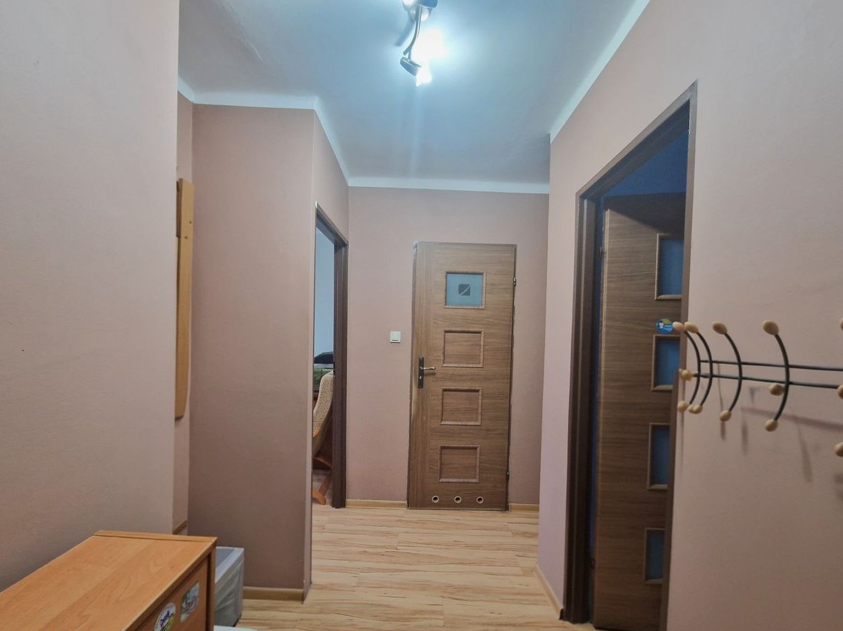 2-pokojowe mieszkanie w bloku, balkon, spokojna lokalizacja