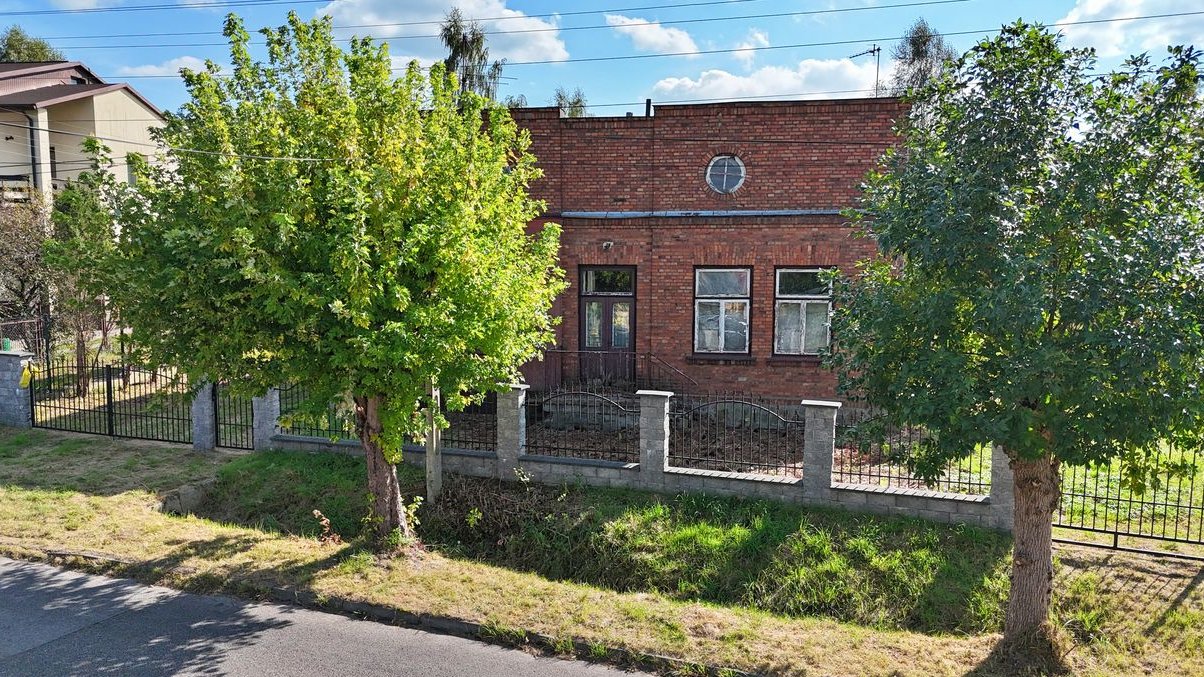 Na sprzedaż nieruchomość w zielonej i spokojnej okolicy - Rejów