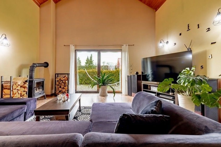 Rodzinny dom z zagospodarowaną działką szuka nowego Nabywcy :-)