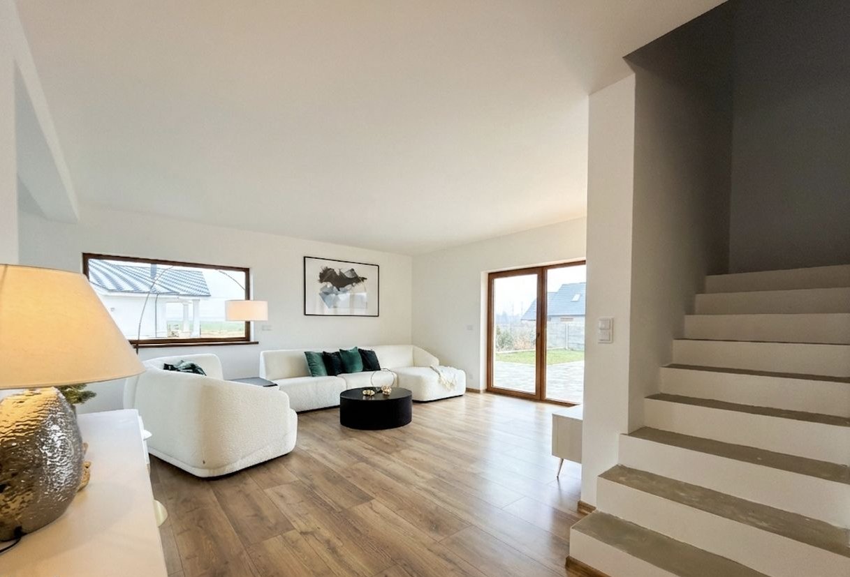 Gotowy dom do zamieszkania z Basenem!