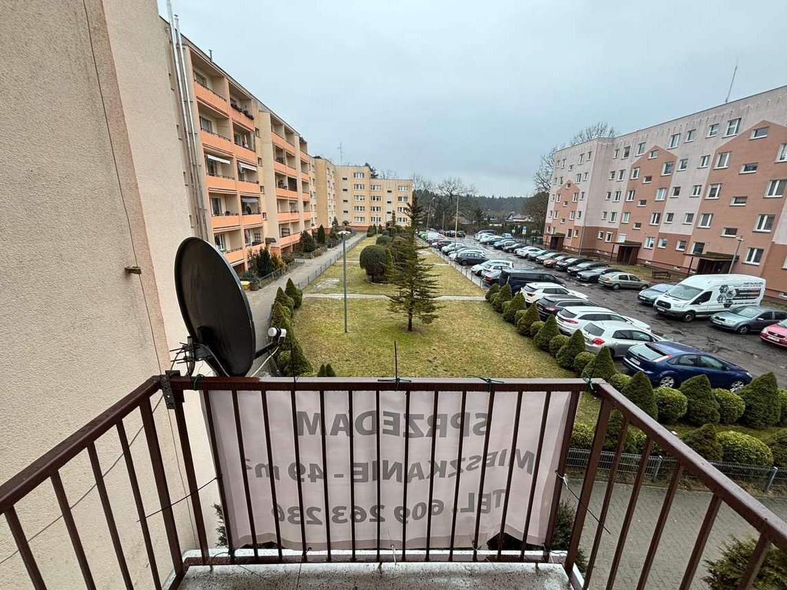 2-pok. 49,72 m² 1 piętro z balkonem – do remontu, ciepłe