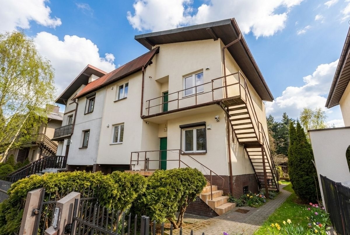 Dom na Jeżycach | Dwa niezależne mieszkania i osobne wejścia | 261 m²