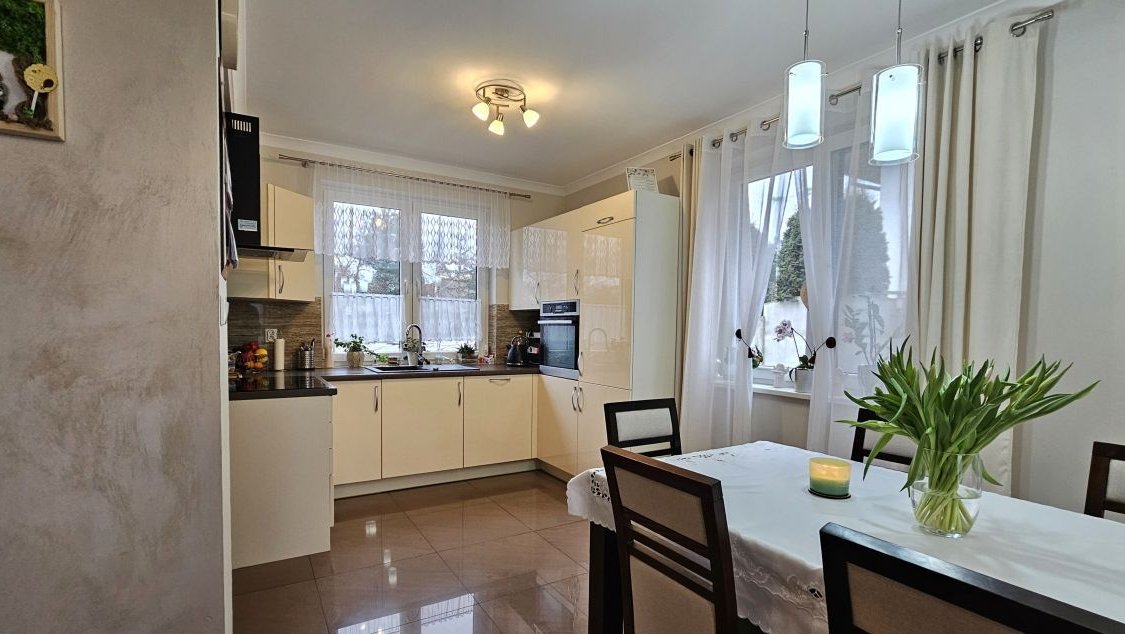 Dom wolnostojący (130 mkw.) Grzebienisko