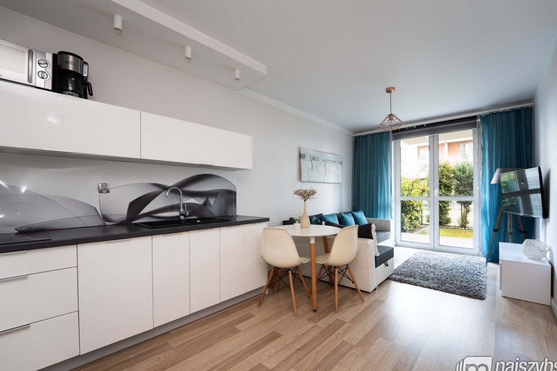 Kołobrzeg - mieszkanie z ogródkiem 600m od morza