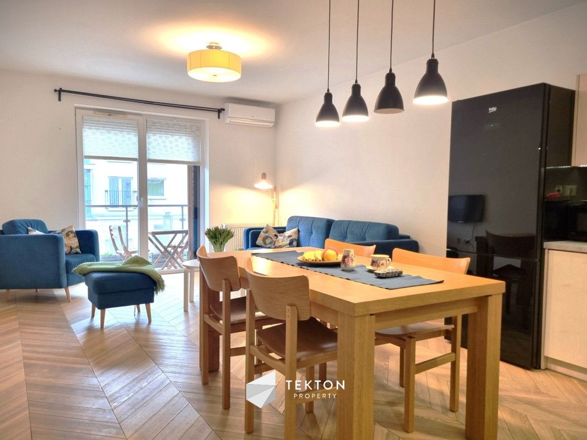 Przestronne, jasne, do wejścia + miejsce w garażu