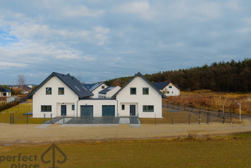 przy Lesie- Bliźniak- 5pok - garaż- duża działka