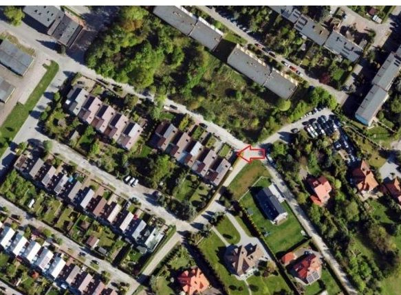 Przestronny dom w szeregu z garażem