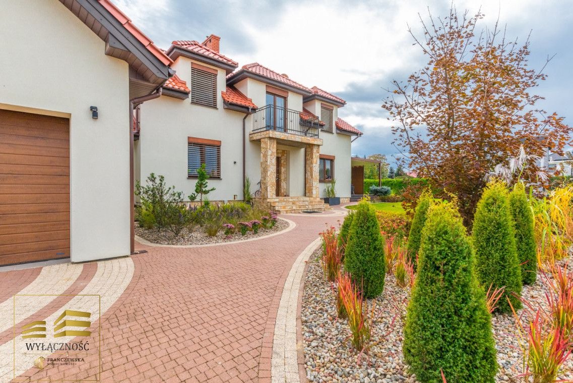 Dom wolnostojący, 5 pokoi, garaż 2 auta Uniszowice