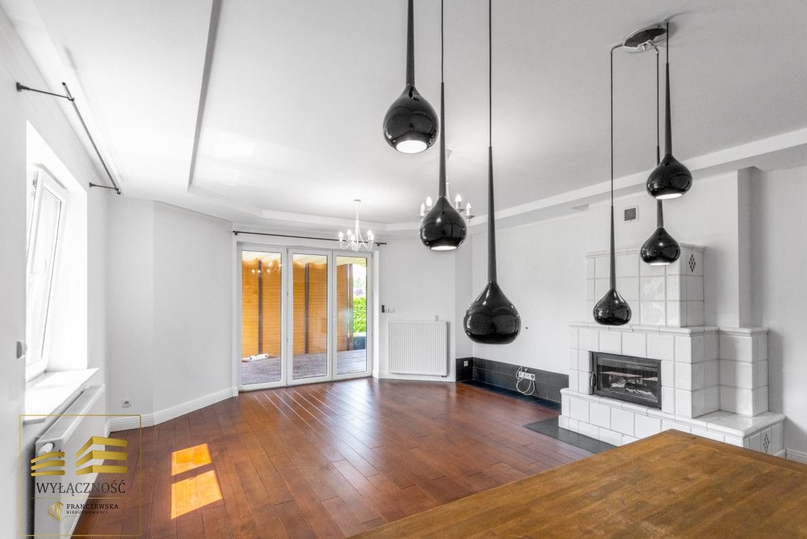 Dom wolnostojący, 5 pokoi, garaż 2 auta Uniszowice