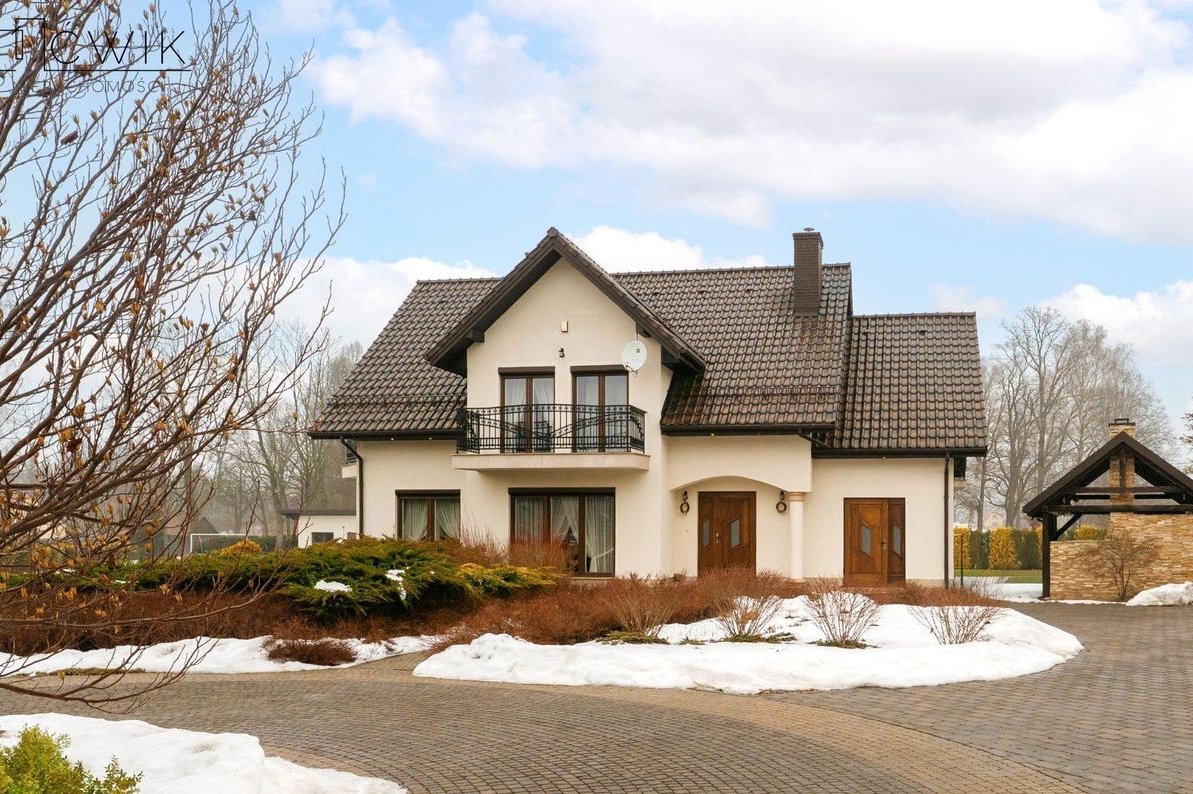 Wysokiej klasy dom - w pełni umeblowany - 209 m2