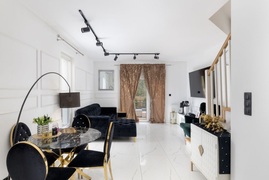 Segment 4 sypialnie | Ogród | Marki