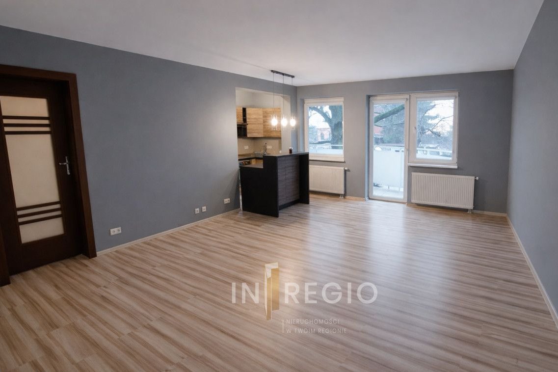 55,5 mkw. (m3) 1 piętro balkon park Abramowskiego