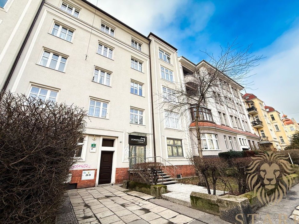 82 m² | 3 pokoje | 4 piętro | kamienica